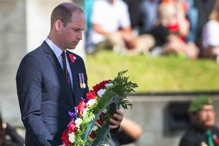 Prinz William legt in Neuseeland einen Kranz nieder Prinz William legt in Neuseeland einen Kranz nieder
