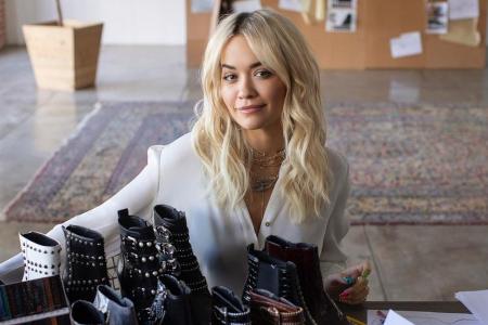 Rita Ora mit ihrer Schuhkollektion: Rita Ora mit ihrer Schuhkollektion: