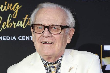 Ken Kercheval spielte in Ken Kercheval spielte in