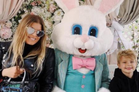 Fergie genießt die Osterfeiertage mit ihrem Sohn Axl Jack Fergie genießt die Osterfeiertage mit ihrem Sohn Axl Jack