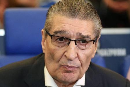 Rudi Assauer ist im Alter von 74 Jahren gestorben Rudi Assauer ist im Alter von 74 Jahren gestorben