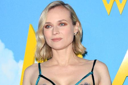 Diane Kruger trauert um Karl Lagerfeld Diane Kruger trauert um Karl Lagerfeld
