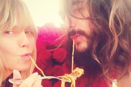 Heidi Klum und ihr Tom Kaulitz teilen sich das Essen Heidi Klum und ihr Tom Kaulitz teilen sich das Essen