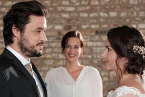 "Unter uns": Saskia und Jakob geben sich überglücklich das Jawort