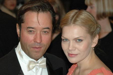 Sind seit 2000 ein Traumpaar: Jan Josef Liefers und Anna Loos Sind seit 2000 ein Traumpaar: Jan Josef Liefers und Anna Loos