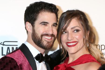 Schauspieler Darren Criss und Mia Swier haben sich das Jawort gegeben Schauspieler Darren Criss und Mia Swier haben sich das Jawort gegeben