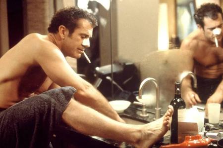 Nun gut, nicht jeder startet seinen Tag so wie Mel Gibson in Nun gut, nicht jeder startet seinen Tag so wie Mel Gibson in