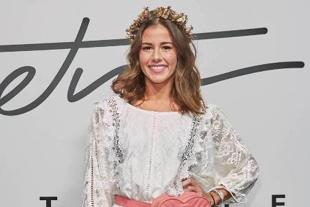 Sängerin Sarah Lombardi hat ihre Fans verärgert Sängerin Sarah Lombardi hat ihre Fans verärgert