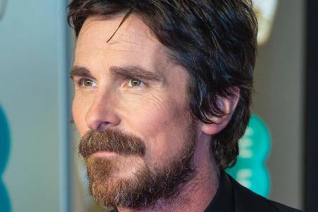 Ist Christian Bale bei der Oscar-Verleihung nervös? Ist Christian Bale bei der Oscar-Verleihung nervös?