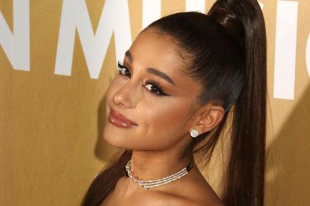 US-Star Ariana Grande hat ihre Kollegin eingeholt US-Star Ariana Grande hat ihre Kollegin eingeholt
