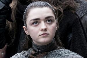 "Game of Thrones": Arya Stark lernt die Drachen kennen