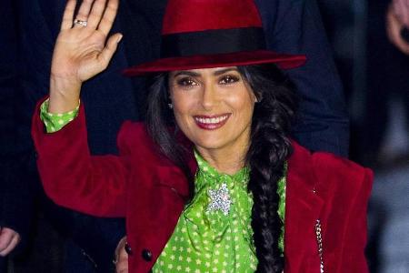 Hollywood-Star Salma Hayek bei der Paris Fashion Week Hollywood-Star Salma Hayek bei der Paris Fashion Week