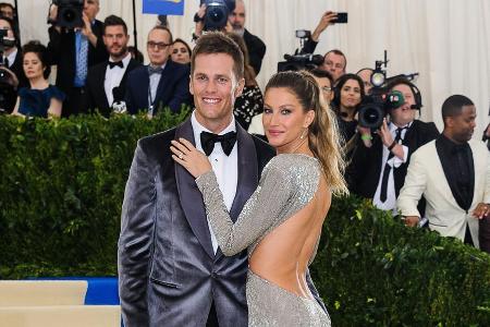 Nicht nur für Ehefrau Gisele Bündchen ist Tom Brady der Größte Nicht nur für Ehefrau Gisele Bündchen ist Tom Brady der Größte