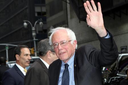 Bernie Sanders, der Lebensretter vom Bürgersteig Bernie Sanders, der Lebensretter vom Bürgersteig