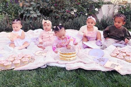Der süße Nachwuchs der Kardashians auf einem Bild vereint Der süße Nachwuchs der Kardashians auf einem Bild vereint