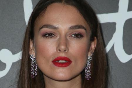 Keira Knightley spricht offen und ehrlich über ihre Erfahrungen bei der Geburt von Tochter Edie Keira Knightley spricht offen und ehrlich über ihre Erfahrungen bei der Geburt von Tochter Edie