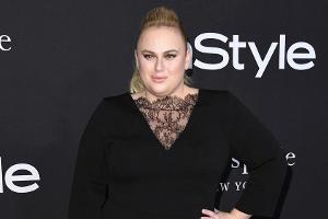 Rebel Wilson: Dank Givenchy tritt sie in Herzogin Meghans Fußstapfen