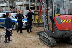 Die Polizisten Nina Sieveking (Wanda Perdelwitz) und Daniel Schirmer (Sven Fricke) ermitteln im "Großstadtrevier"