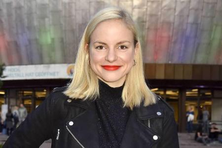 Poetry-Slammerin Julia Engelmann kann sich freuen: Ihr neues Buch ist ein Bestseller Poetry-Slammerin Julia Engelmann kann sich freuen: Ihr neues Buch ist ein Bestseller