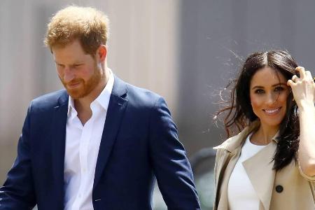 Während ganz England auf den Babynamen wettet, erkunden Harry und Meghan derzeit Australien. Während ganz England auf den Babynamen wettet, erkunden Harry und Meghan derzeit Australien.