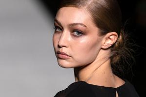 Gigi Hadid beschwert sich über ihre Figur: "Hätte gerne einen Hintern"