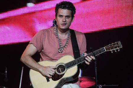 John Mayer bei einem Konzert 2015