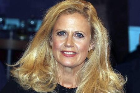 Barbara Schöneberger ist prominent, doch was bedeutet das für ihre Kinder? Barbara Schöneberger ist prominent, doch was bedeutet das für ihre Kinder?