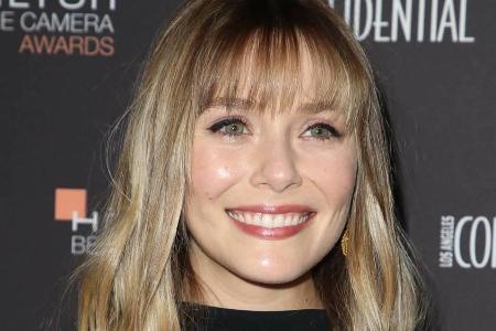 Schauspielerin Elizabeth Olsen trägt seit Kurzem einen Pony Schauspielerin Elizabeth Olsen trägt seit Kurzem einen Pony