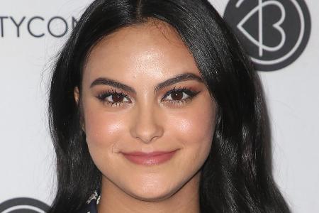 Camila Mendes hat brasilianisches Temperament Camila Mendes hat brasilianisches Temperament