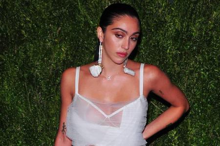 Lourdes Leon verzichtete bei diesem Outfit auf BH und Rasur
