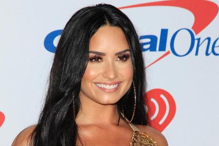 Demi Lovato scheint es von Tag zu Tag besser zu gehen Demi Lovato scheint es von Tag zu Tag besser zu gehen