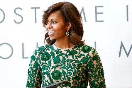 Michelle Obama hat vor Kurzem ihre Memoiren veröffentlicht Michelle Obama hat vor Kurzem ihre Memoiren veröffentlicht
