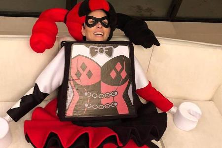 Jessica Biel in ihrer Halloween-Aufmachung Jessica Biel in ihrer Halloween-Aufmachung