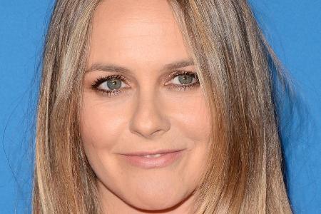 Alicia Silverstone steht kurz vor der Finalisierung ihrer Scheidung Alicia Silverstone steht kurz vor der Finalisierung ihrer Scheidung