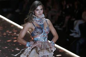 Lorena Rae: Von der "Victoria's Secret"-Show gleich zum nächsten Event