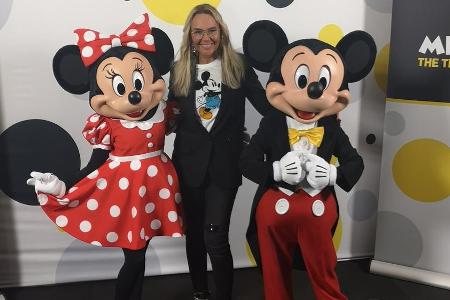 Sie ist ganz vernarrt in Micky und Minnie Maus: Natascha Ochsenknecht Sie ist ganz vernarrt in Micky und Minnie Maus: Natascha Ochsenknecht