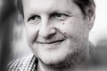 Viele Prominente verabschieden sich in den Sozialen Medien von Jens Büchner Viele Prominente verabschieden sich in den Sozialen Medien von Jens Büchner