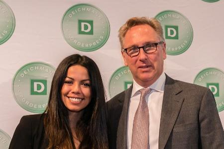 Soziale Projekte für Kinder und Jugendliche liegen Fernanda Brandão, hier mit Heinrich Deichmann, besonders am Herzen Soziale Projekte für Kinder und Jugendliche liegen Fernanda Brandão, hier mit Heinrich Deichmann, besonders am Herzen