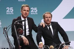 Lars Eidinger und Bjarne Mädel: So echt war die Rauferei-Szene