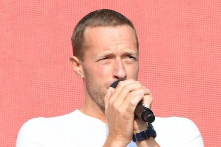 Chris Martin tat sein Bestes, die Besucher des Global Citizen Festivals in New York zu beruhigen Chris Martin tat sein Bestes, die Besucher des Global Citizen Festivals in New York zu beruhigen