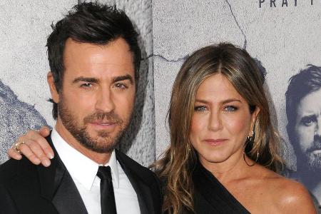 Justin Theroux und Jennifer Aniston heirateten 2015, 2018 gaben sie ihre Trennung bekannt Justin Theroux und Jennifer Aniston heirateten 2015, 2018 gaben sie ihre Trennung bekannt