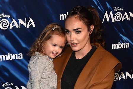 Tamara Ecclestone wird Tochter Sophia mit vier Jahren bald abstillen Tamara Ecclestone wird Tochter Sophia mit vier Jahren bald abstillen
