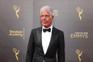 Anthony Bourdain bei den Creative Arts Emmy Awards im Jahr 2017