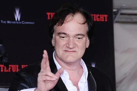 In der Playboy Mansion gefällt es Quentin Tarantino offenbar so gut, dass er dort erneut feiern möchte In der Playboy Mansion gefällt es Quentin Tarantino offenbar so gut, dass er dort erneut feiern möchte