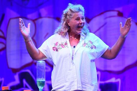 Silvia Wollny ist die glückliche Gewinnerin bei Silvia Wollny ist die glückliche Gewinnerin bei