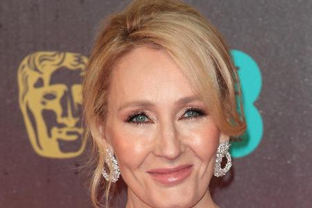J.K. Rowling versorgt ihre Fans mit einem neuen Krimi J.K. Rowling versorgt ihre Fans mit einem neuen Krimi