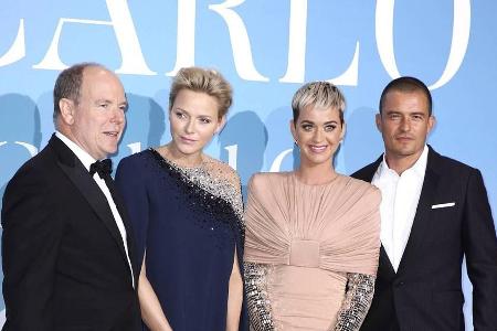 Orlando Bloom (v.r.) posiert mit Katy Perry, Charlène von Monaco und Fürst Albert II. von Monaco auf dem roten Teppich Orlando Bloom (v.r.) posiert mit Katy Perry, Charlène von Monaco und Fürst Albert II. von Monaco auf dem roten Teppich