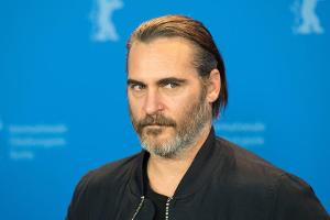 Joaquin Phoenix: So sieht er als Schurke im "Joker"-Film aus