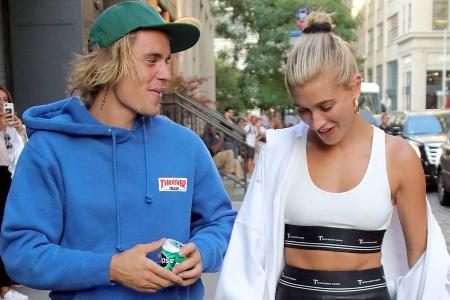Lassen sich mit ihrer Hochzeit bis nächstes Jahr Zeit: Justin Bieber und Hailey Baldwin Lassen sich mit ihrer Hochzeit bis nächstes Jahr Zeit: Justin Bieber und Hailey Baldwin