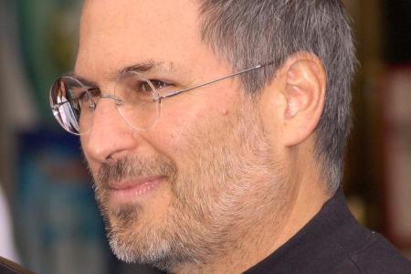 So kannte man ihn: Steve Jobs und sein schwarzer Rollkragenpullover So kannte man ihn: Steve Jobs und sein schwarzer Rollkragenpullover